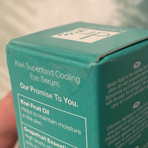 🥝 Dr. Botanicals Kiwi Superfood Cooling Eye Serum 🥝 - Picture 7 of 7